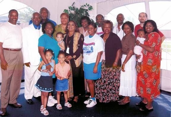 Small gathering of Jackson & Rashia Beenes descendants at 2006 Chicago Reunion.